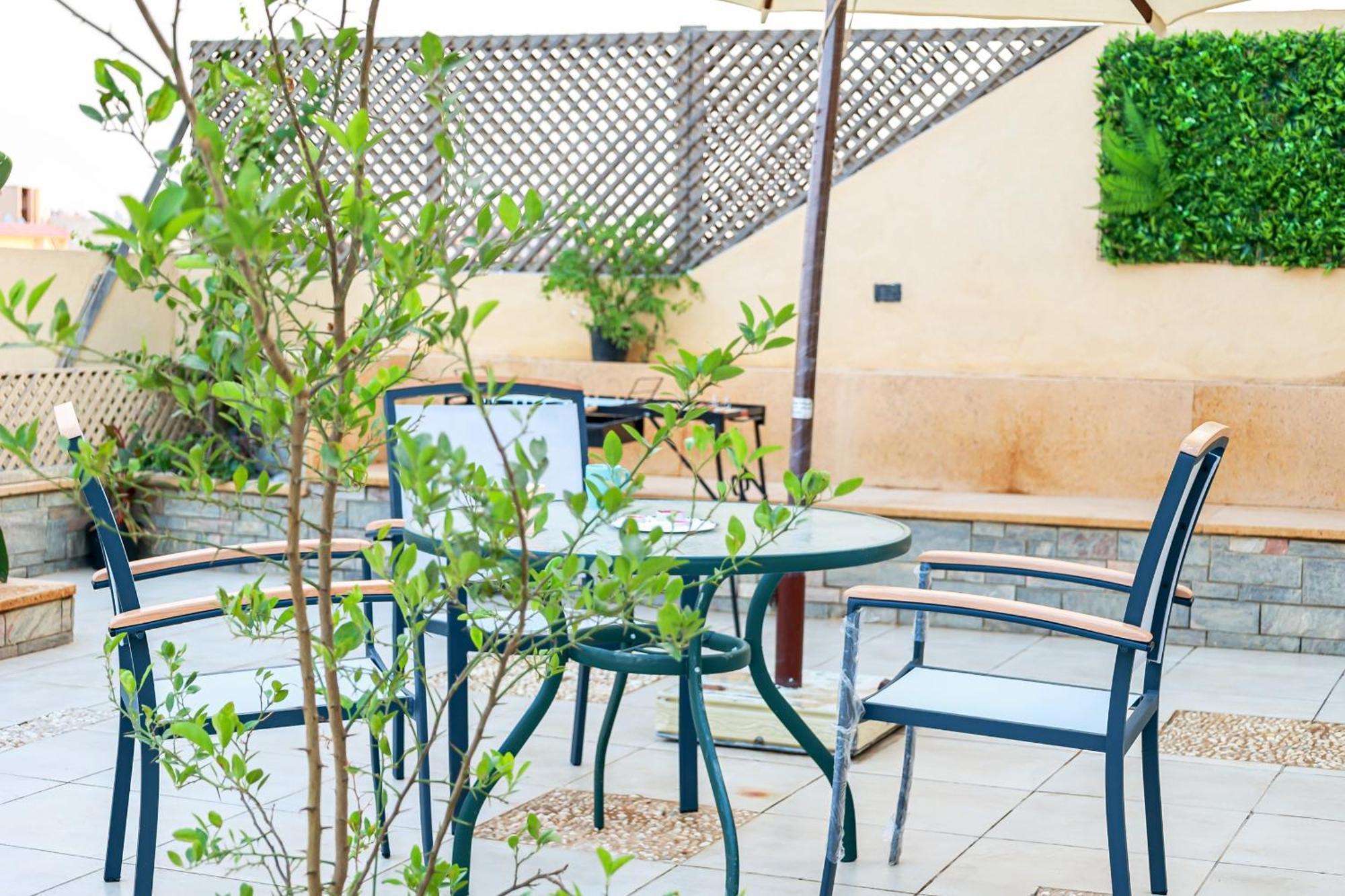 Apartment Luxurious With Terrace In New Cairo