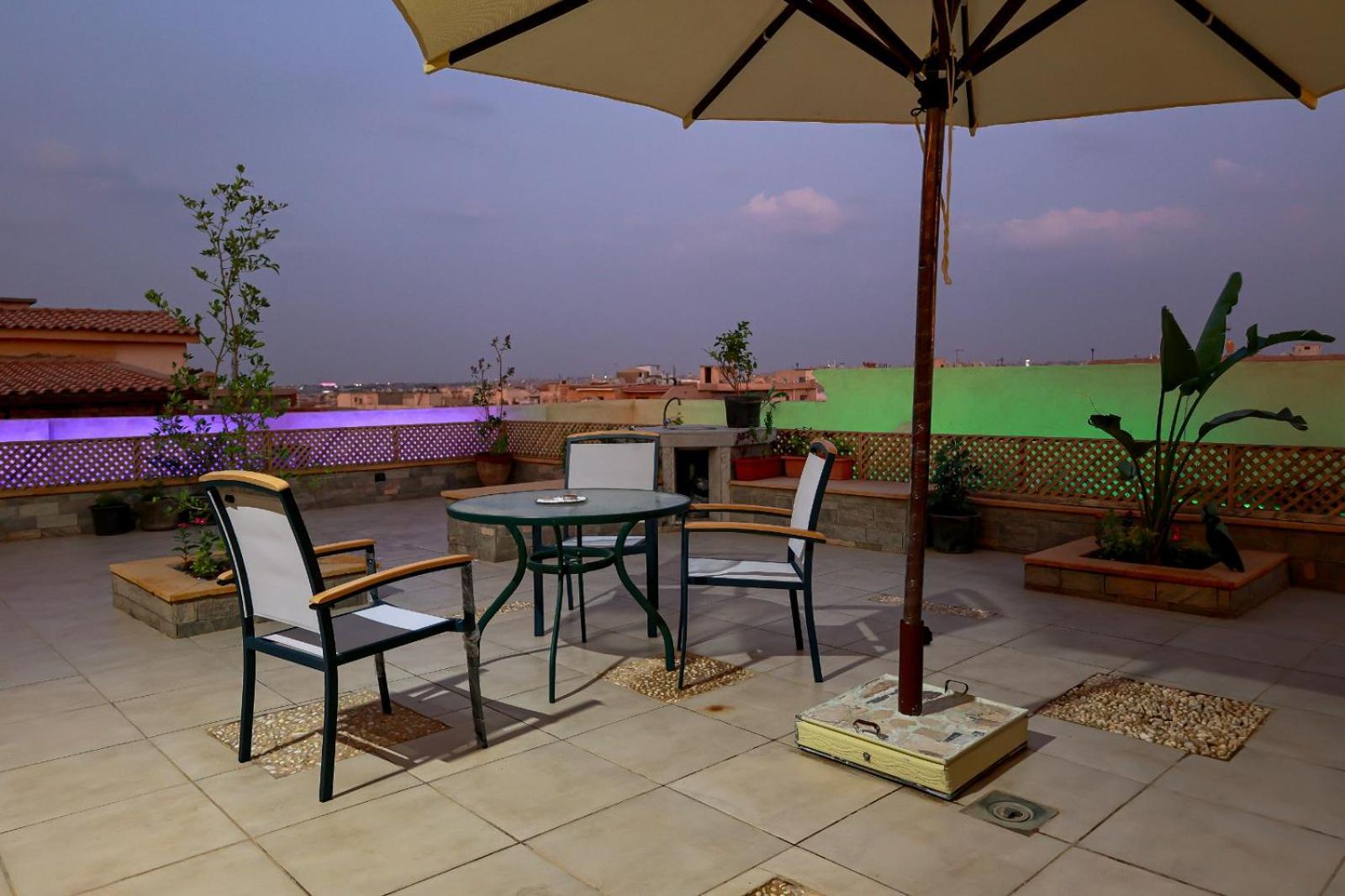 Luxurious With Terrace In New Cairo