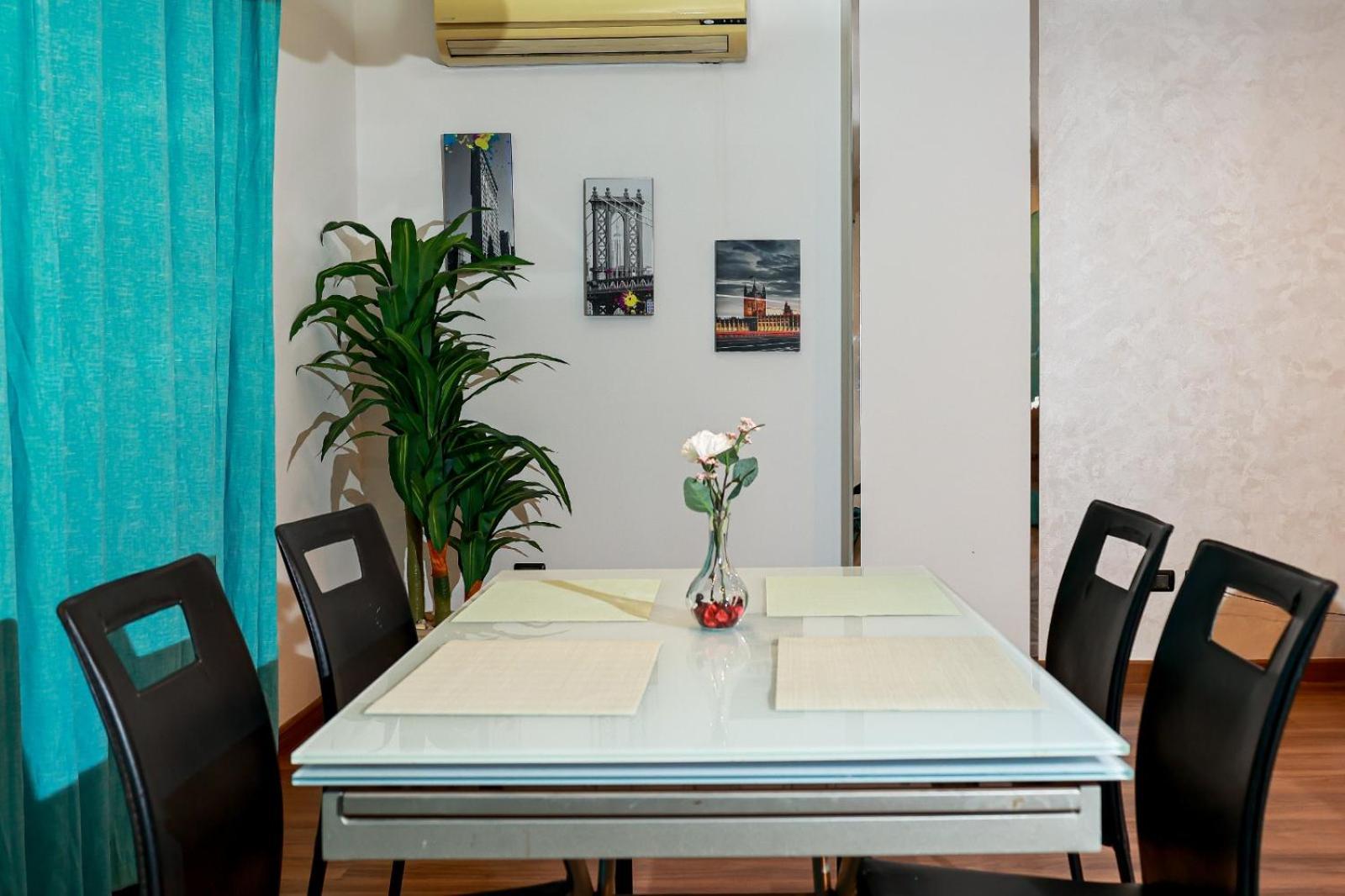 Luxurious With Terrace In New